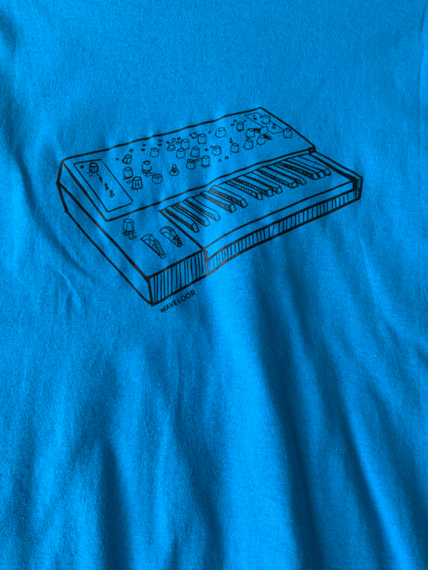 Camiseta synth