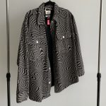 Chaqueta rayas negras y grises