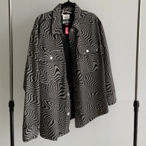 Chaqueta rayas negras y grises